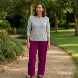 Chico's Pants NWT Size 3 (XL) Travelers Sweet Berry Pull-On Luxe No Tummy